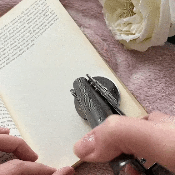 Carte Cadeau Whispering Pages